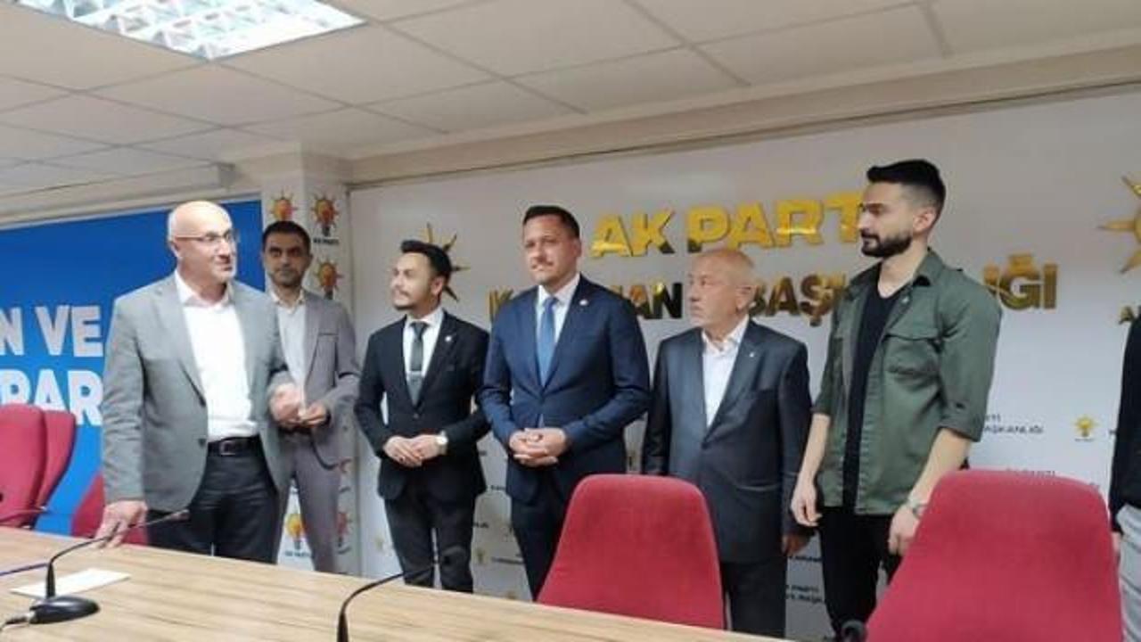 Zafer Partisi'nde toplu istifa depremi! Hep birlikte AK Parti'ye katıldılar