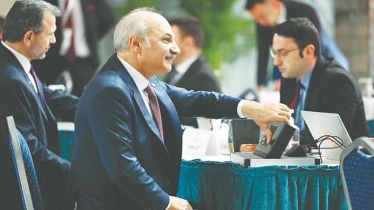 CHP oylarıyla seçilen Saadet Partisi milletvekilleri Meclis’te kayıt yaptırdı