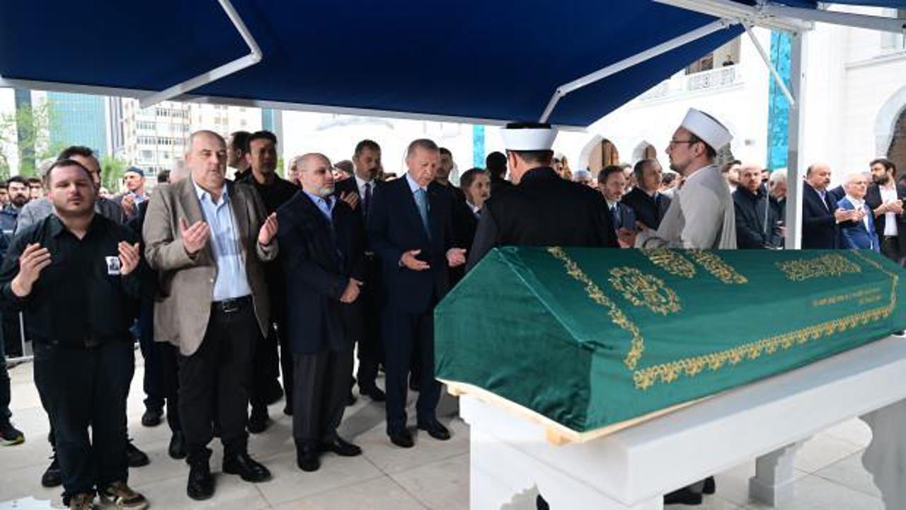 Cumhurbaşkanı Erdoğan, gazeteci yazar Engin Ardı&ccedil;&rsquo;ın cenaze t&ouml;renine katıldı
