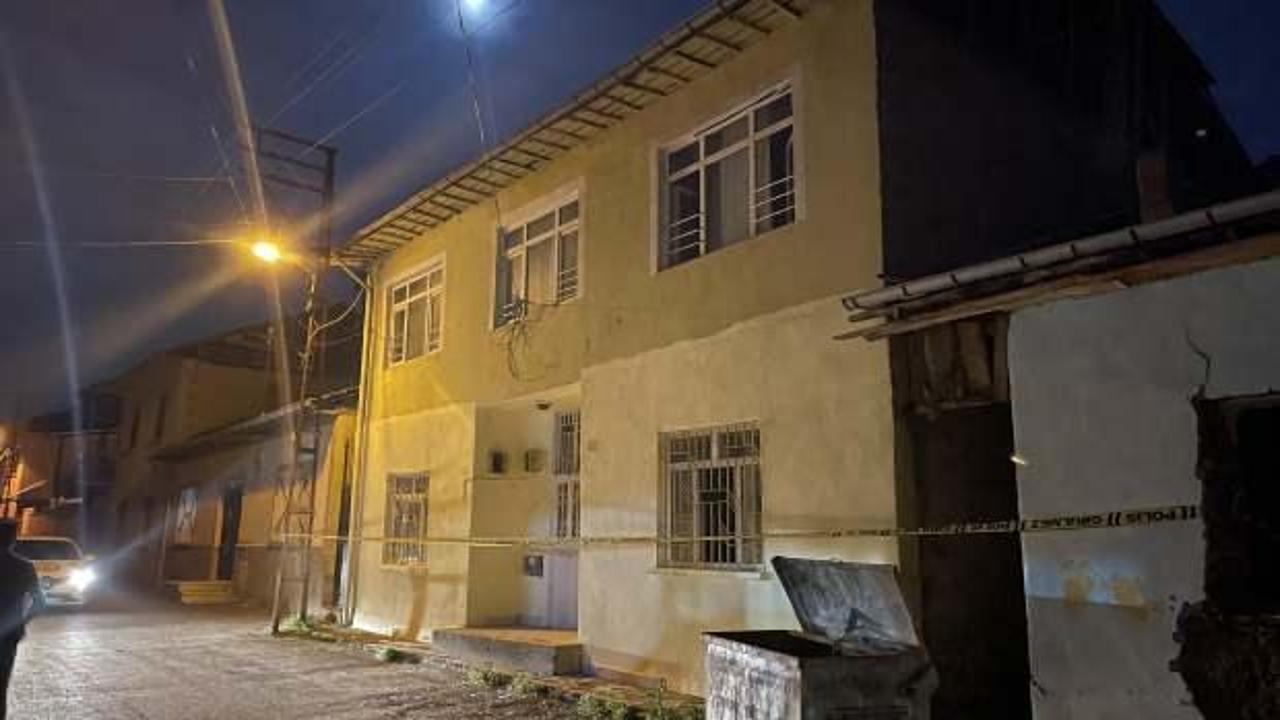 Malatya'da iki katlı evde kısmi çökme yaşandı