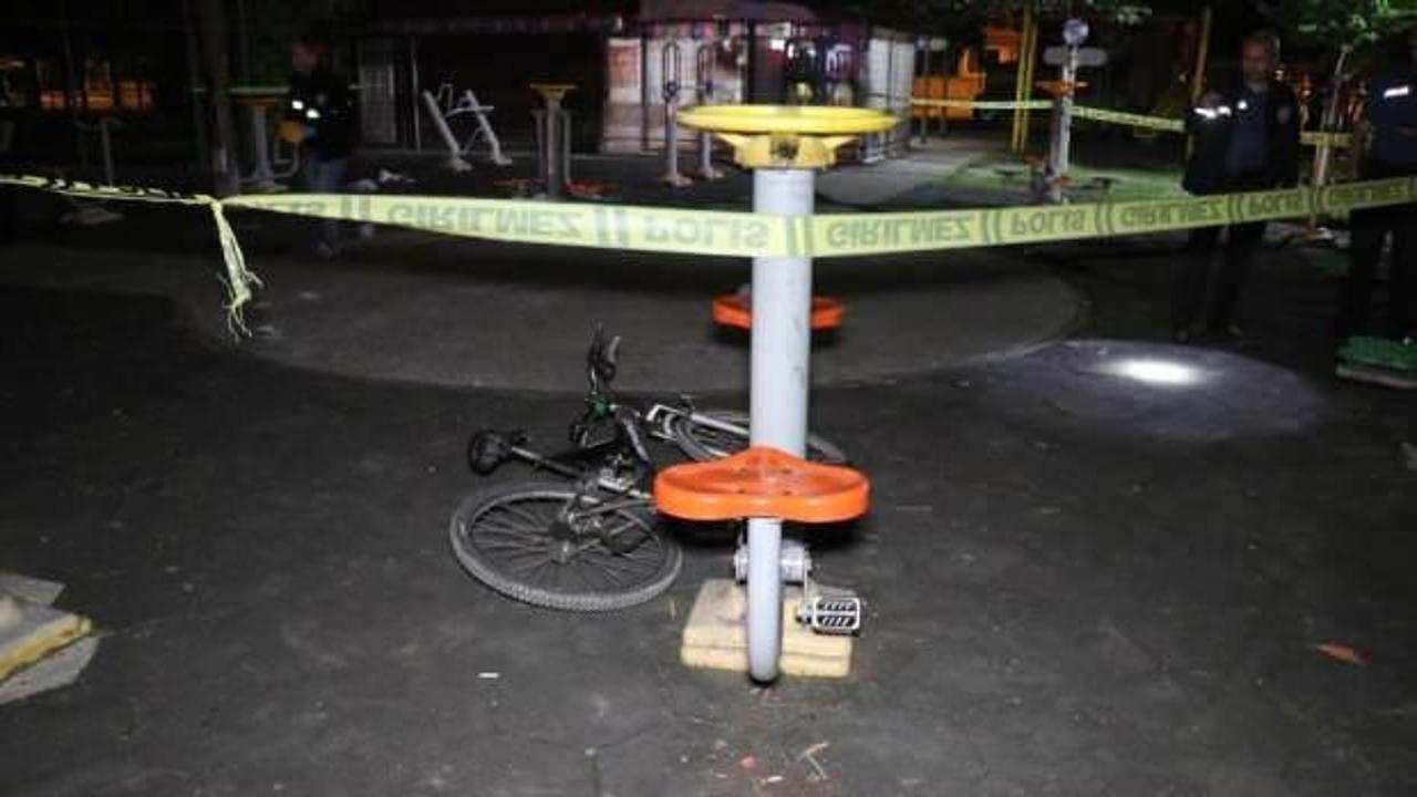 Parkta tartıştıkları kişiye kurşun yağdırdılar