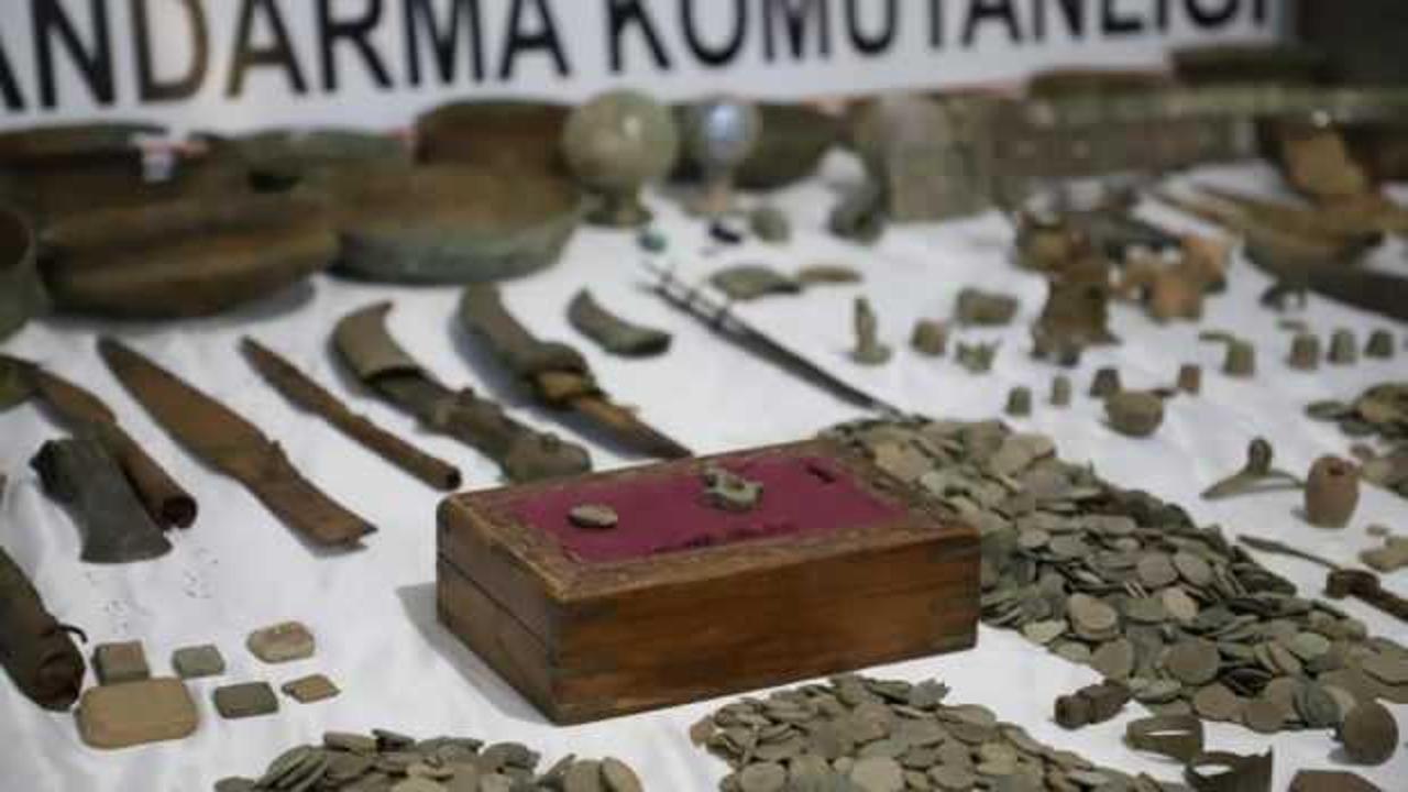 Mardin'de bir evde 22 bin tarihi eser ele ge&ccedil;irildi