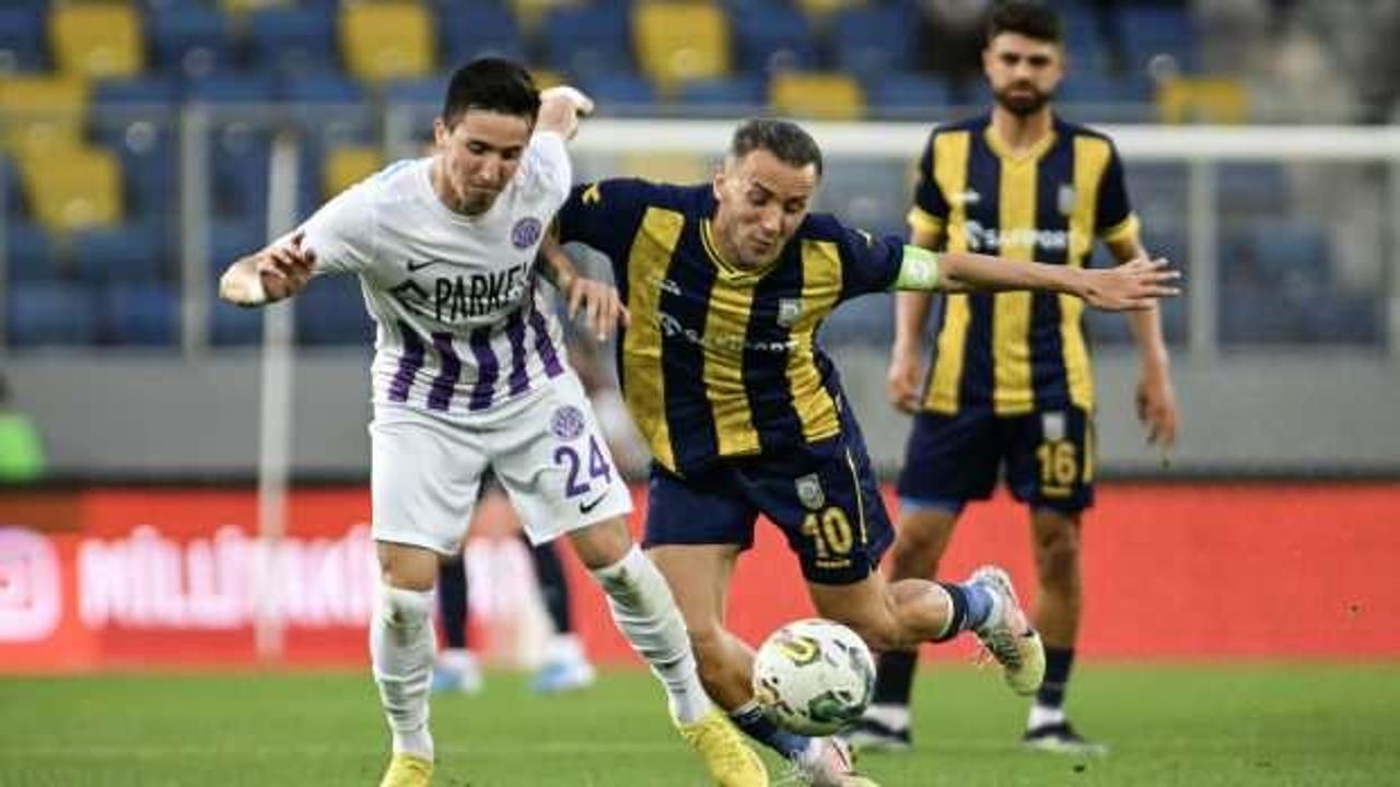 Belediye Derincespor TFF 2. Lig'e y&uuml;kseldi