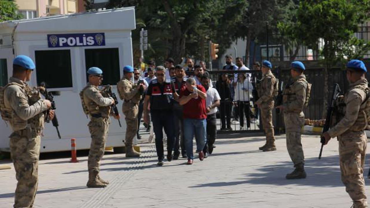 Kilis'te rüşvet operasyonu: 4'ü kamu görevlisi10 şüpheli yakalandı