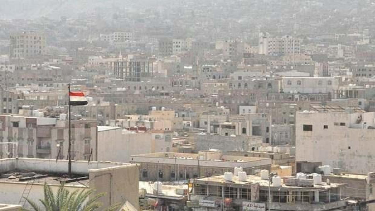 Yemen'in başkenti Sana'dan 7 yılın ardından Suudi Arabistan'a ilk u&ccedil;ak havalandı