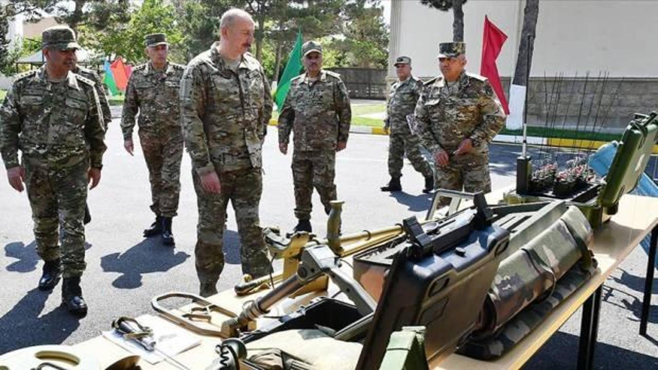 Azerbaycan yeni İHA'lar ve uzun menzilli füzeler alacak