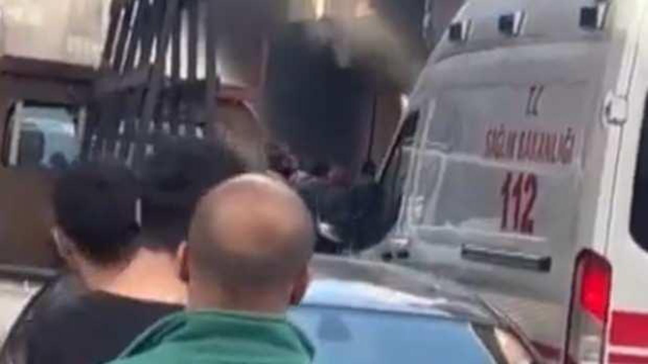 İstanbul'da bir iş yerinde yangın! Yaralılar hastaneye kaldırıldı