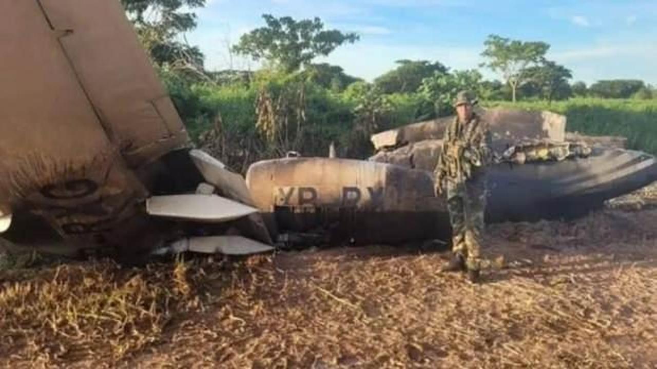 Venezuela hava sahasına giren uçağı düşürdü