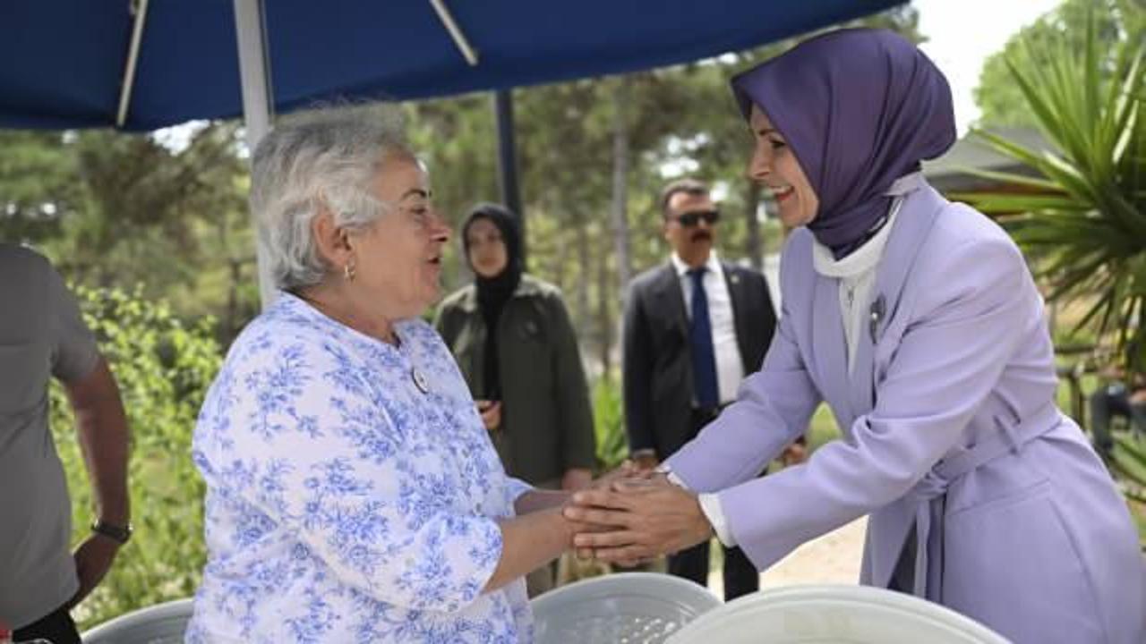 Aile ve Sosyal Hizmetler Bakanı G&ouml;ktaş, İstanbul'da huzurevini ziyaret etti