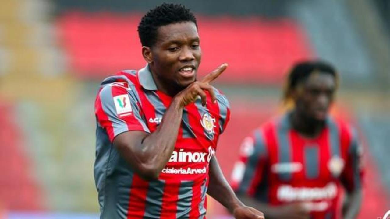 Okereke i&ccedil;in resmi temas! Oyuncu gelmeye sıcak bakıyor