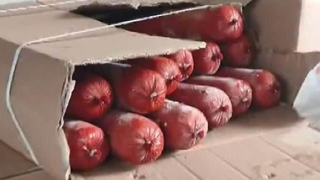Kurbanlık hisse yerine salam dağıtan baba-oğul tutuklandı