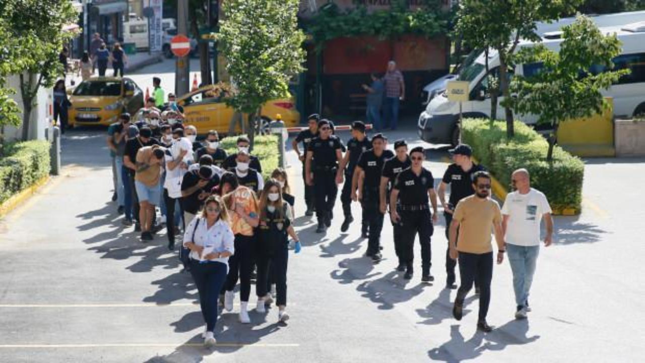 Eskişehir merkezli 7 ilde fuhuş operasyonu: 14 ş&uuml;pheli yakalandı!