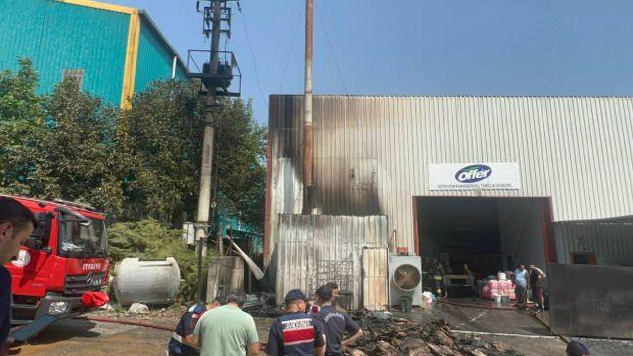 Kocaeli'de fabrikada kimyasal yağ kazanı patladı: 2 kişi yaralandı!