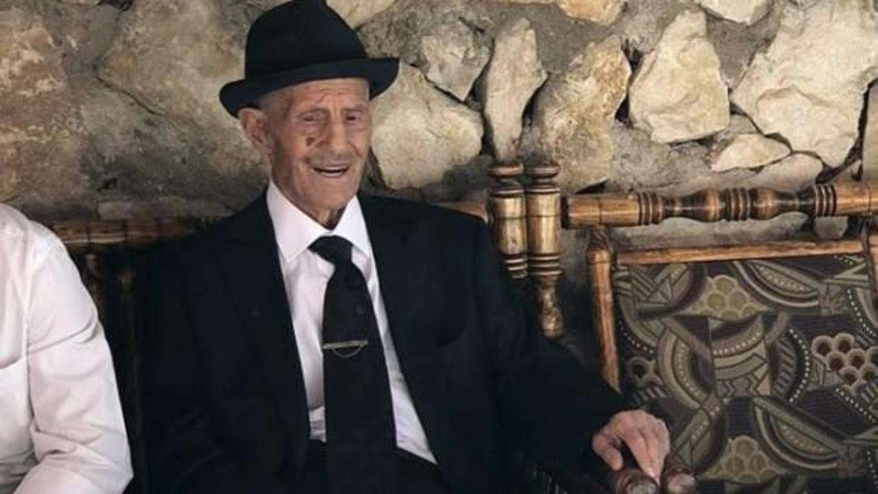 Y&uuml;ksekova&rsquo;nın ilk &ouml;ğretmeni 98 yaşında hayatını kaybetti