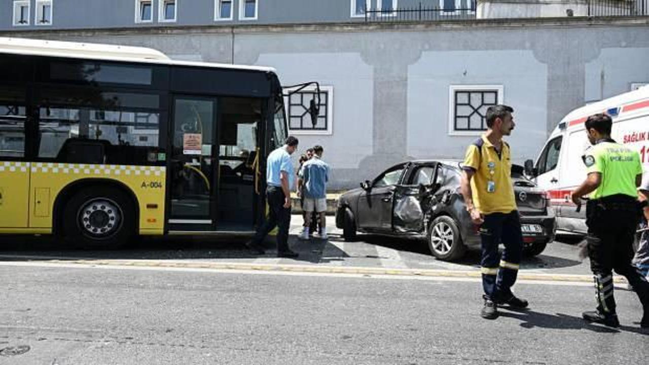 İETT otob&uuml;s&uuml; ve otomobil &ccedil;arpıştı: 6 yaralı