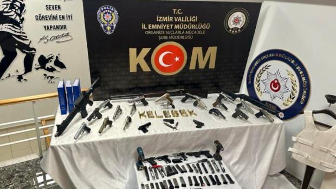 İzmir merkezli su&ccedil; &ouml;rg&uuml;tlerine operasyon: 4 ş&uuml;pheli tutuklandı