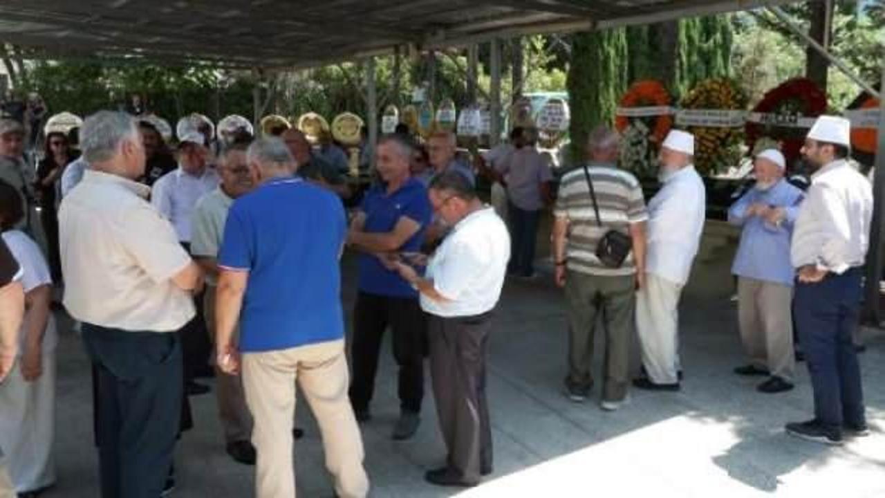 Sanat&ccedil;ı Baha Boduroğlu son yolculuğuna uğurlandı