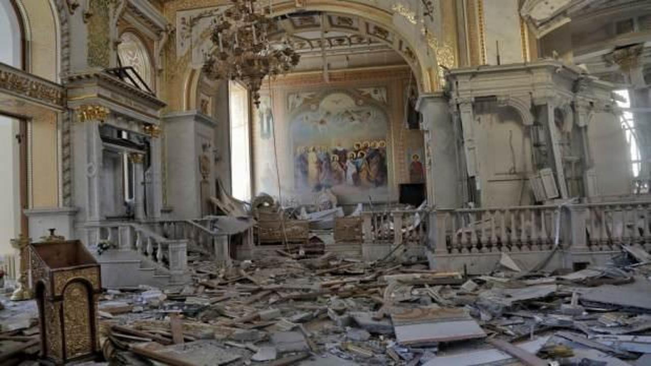 Rusya Odessa'yı bombaladı: UNESCO listesindeki katedral hasar aldı