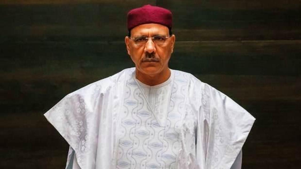 Askeri darbeyle görevden alınan Bazoum'dan ilk açıklama