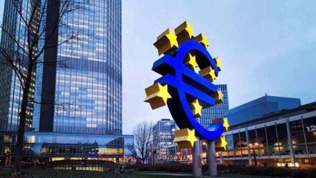 ECB: Avro Bölgesi'ndeki kredi talebinde keskin düşüş yaşandı
