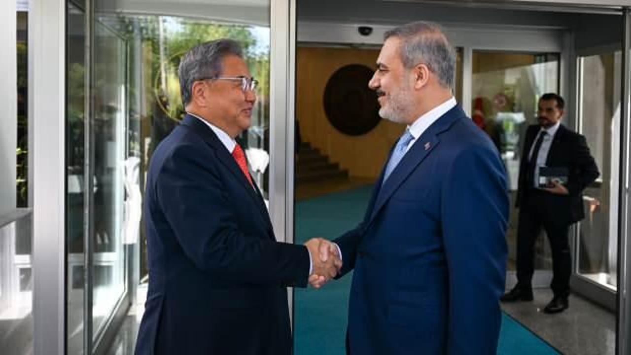 Hakan Fidan'dan dikkat &ccedil;eken G&uuml;ney Kore a&ccedil;ıklaması