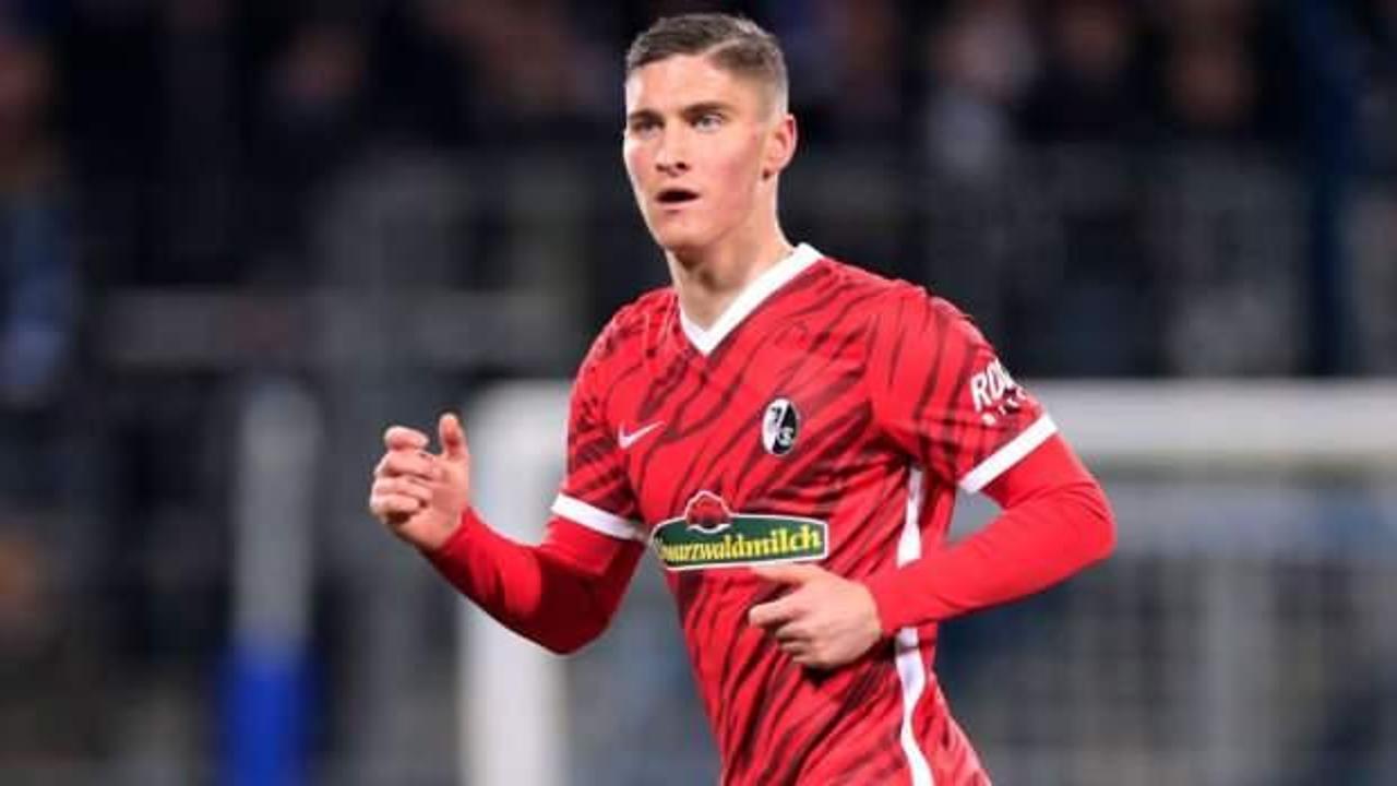 Roland Sallai i&ccedil;in Freiburg ile g&ouml;r&uuml;şmeler başladı