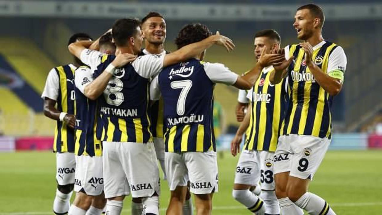 Fenerbah&ccedil;e, UEFA'ya kadroyu bildirdi! 5 eksik...