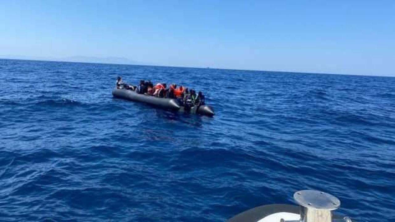 İzmir'de 58 göçmen kurtarıldı, 35 göçmen yakalandı