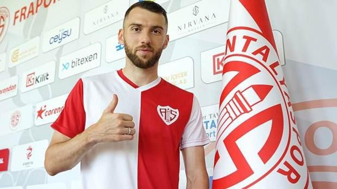 Konyaspor'dan ayrılan Bytyqi Antalyaspor'la anlaştı