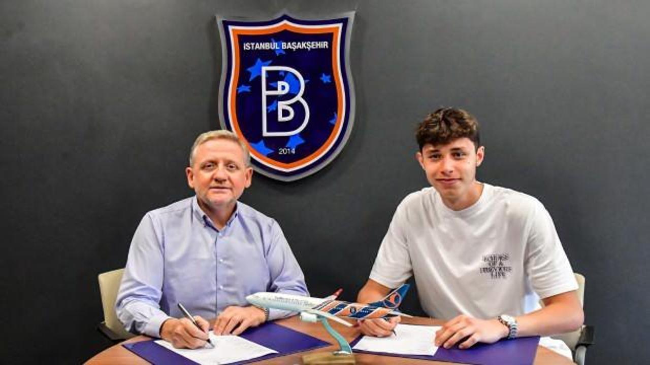 RAMS Başakşehir, Deniz Dilmen’in sözleşmesini 4 yıl uzattı