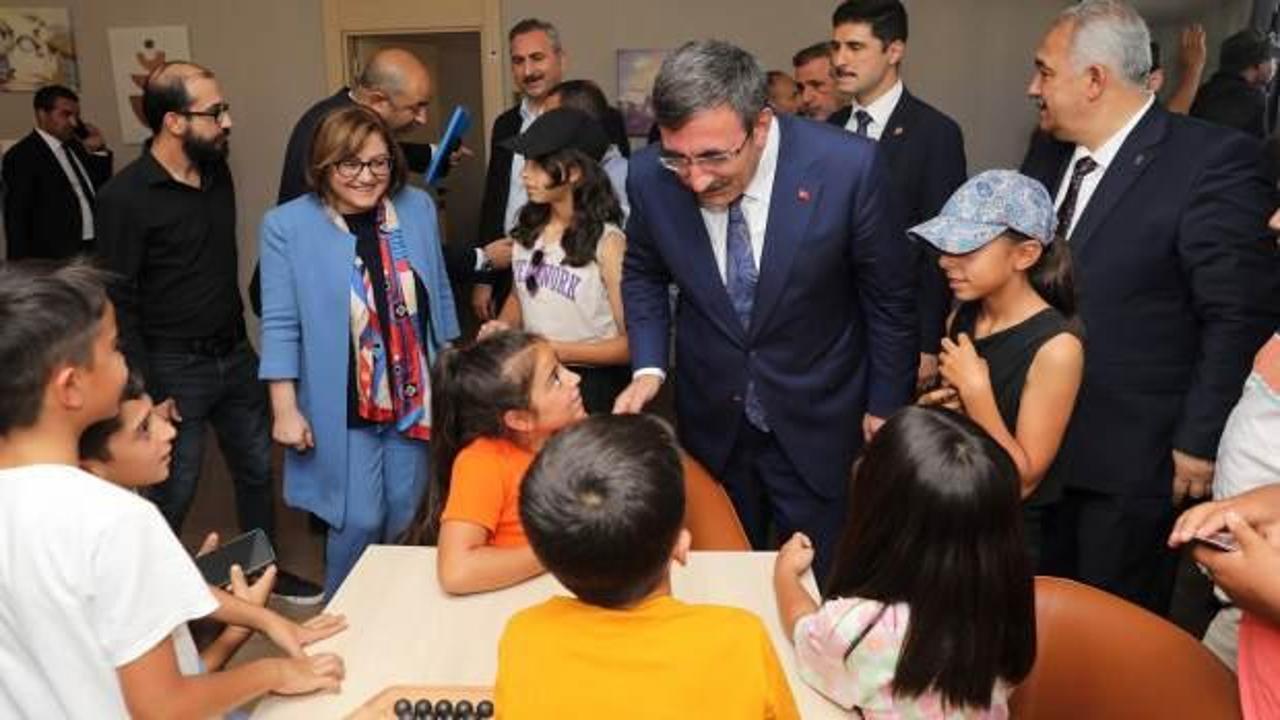 Cumhurbaşkanı Yardımcısı Cevdet Yılmaz Nurdağı'nı ziyaret etti