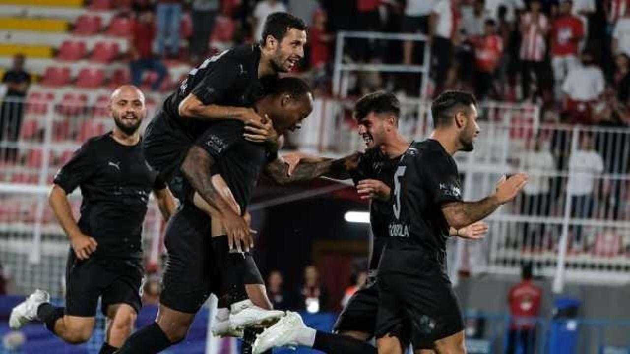 İstanbul'da gol yağmuru! Hatayspor lige farklı d&ouml;nd&uuml;