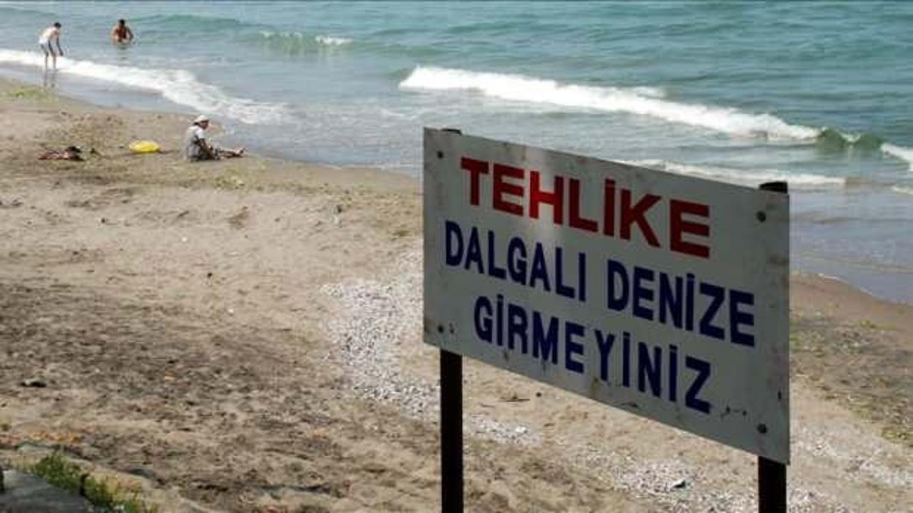 Sakarya'da "3 gün boyunca dalgalı denize girmeyin" uyarısı