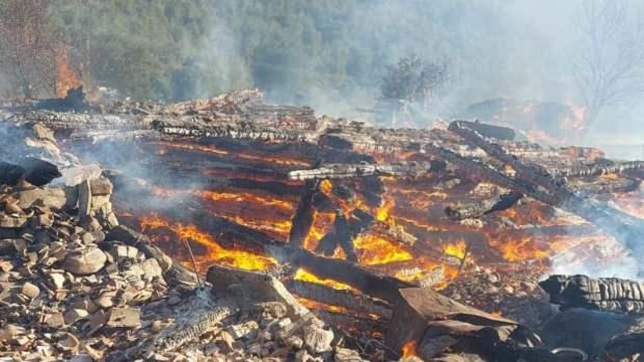 Çankırı'da yangın: 3 ev ve 1 ahır zarar gördü!