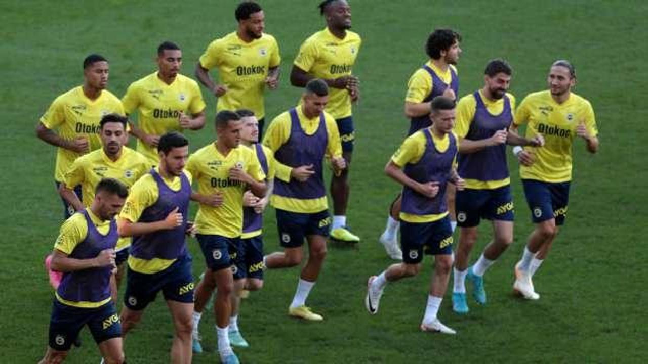 Fenerbah&ccedil;e'den kadroda son dakika değişikliği!