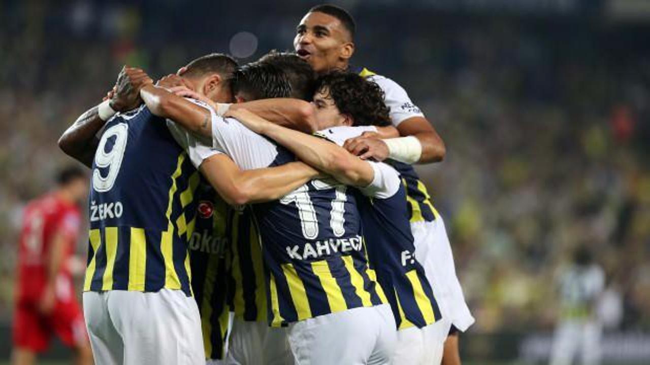Fenerbahçe'nin farklı zaferi Hollanda basınında!