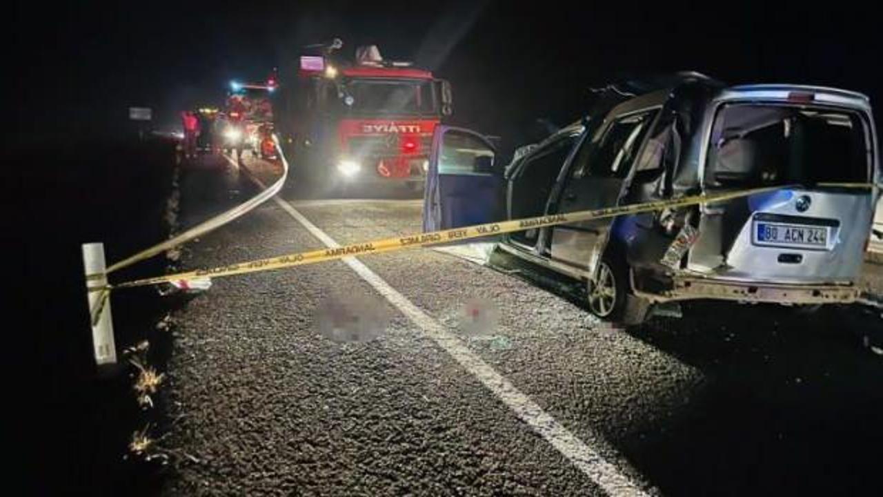 Şanlıurfa'da otomobilin traktöre çarptığı feci kaza: 1 ölü, 3 yaralı