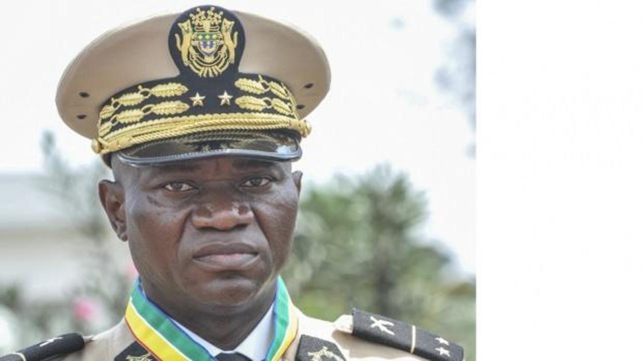 Gabon'da yönetime el koyan General Nguema geçici başkan olarak yemin edecek