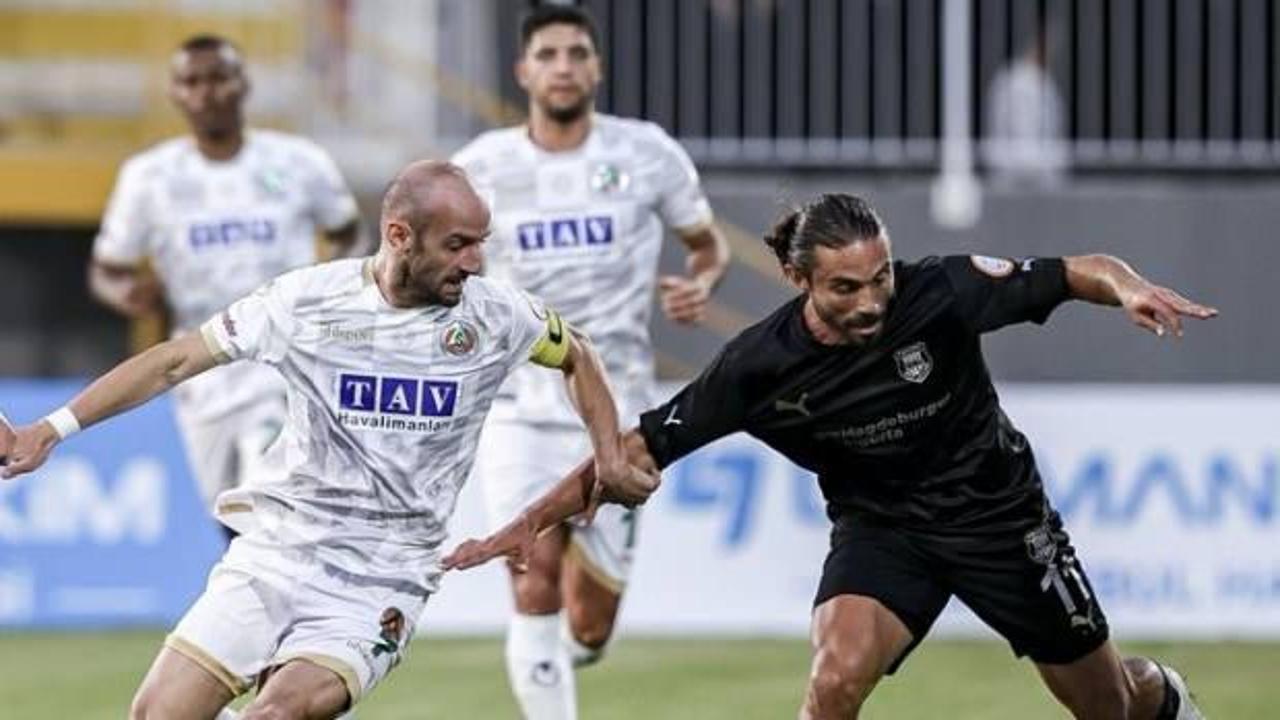 Alanyaspor'a şok! Pendik, puanı 90+3'te kurtardı
