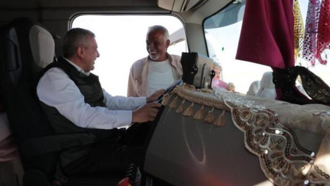 Şehir merkezinde 750 ara&ccedil;la g&ouml;vde g&ouml;sterisi