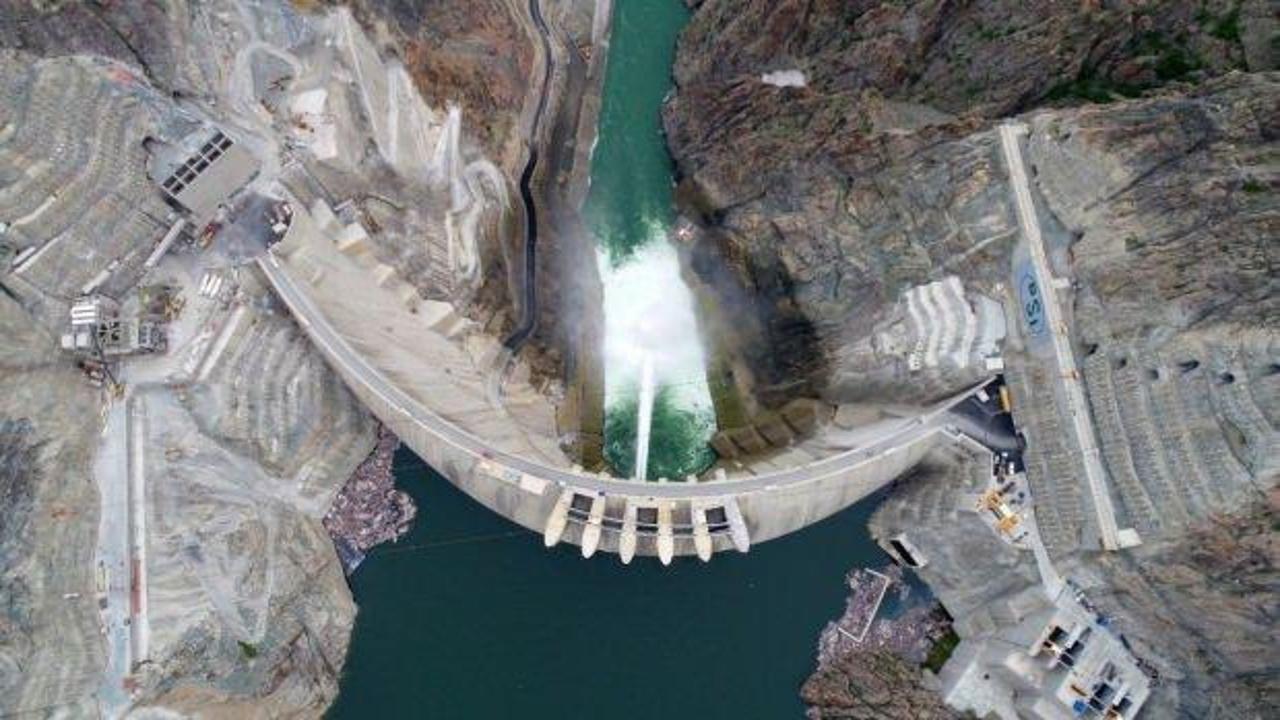 Su seviyesi 193 metreye ulaşan Yusufeli Barajı elektrik üretmeye hazırlanıyor