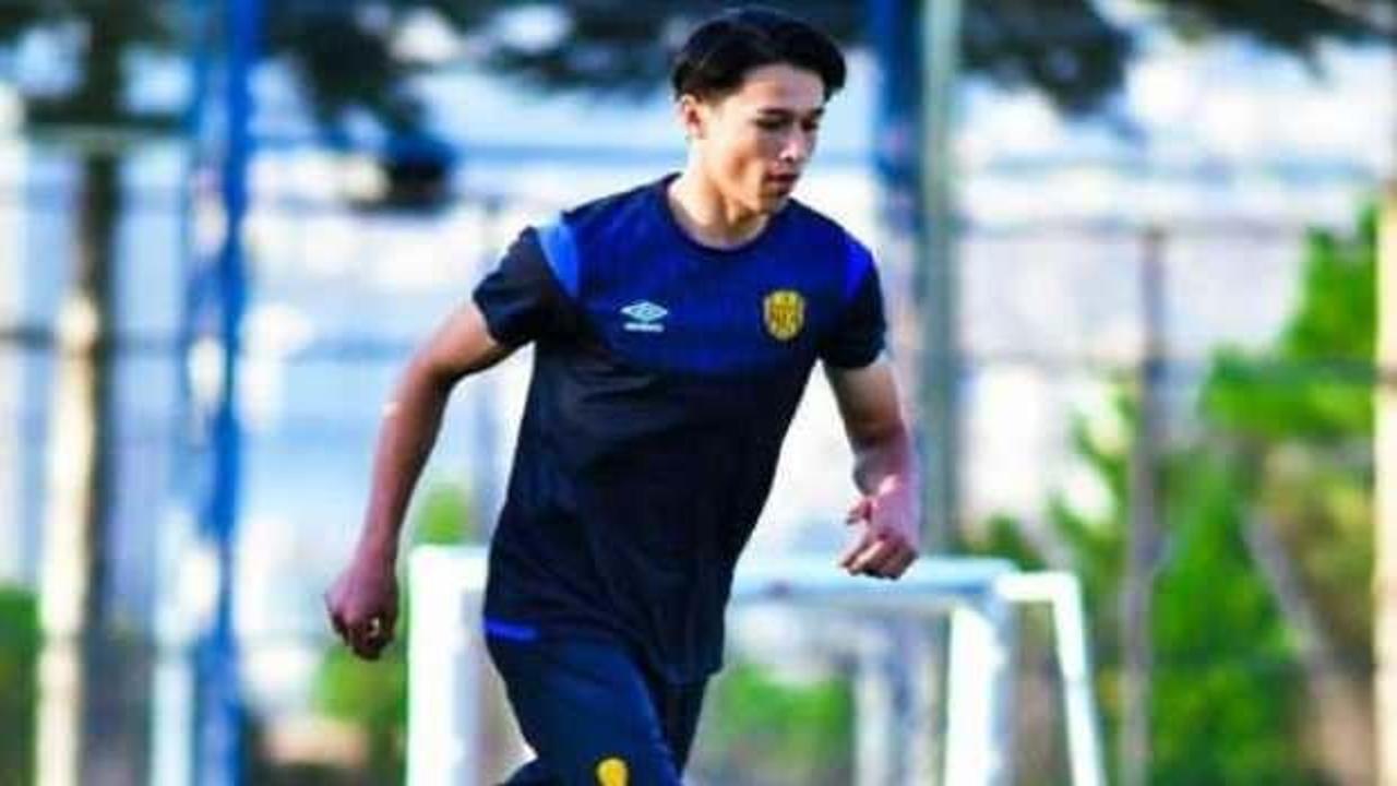 Ankaragücü, Kırgız orta saha Astanakulov ile sözleşme imzaladı