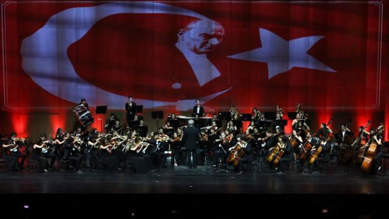 Cumhuriyet'in 100'üncü yılı TUGFO konseri ile kutlandı