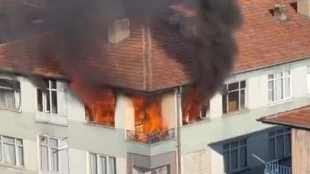 Kayseri'de 3 katlı binada yangın