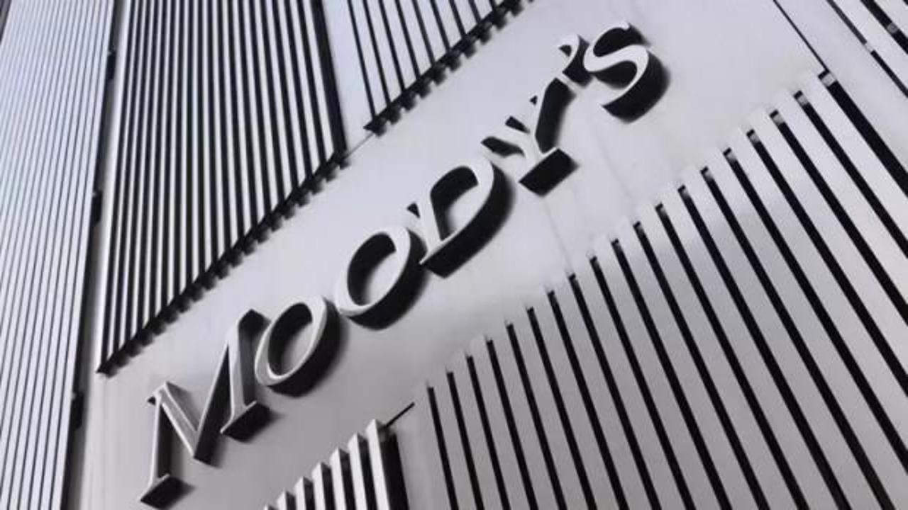 Moody's 10 ABD bankasının notunu kırdı