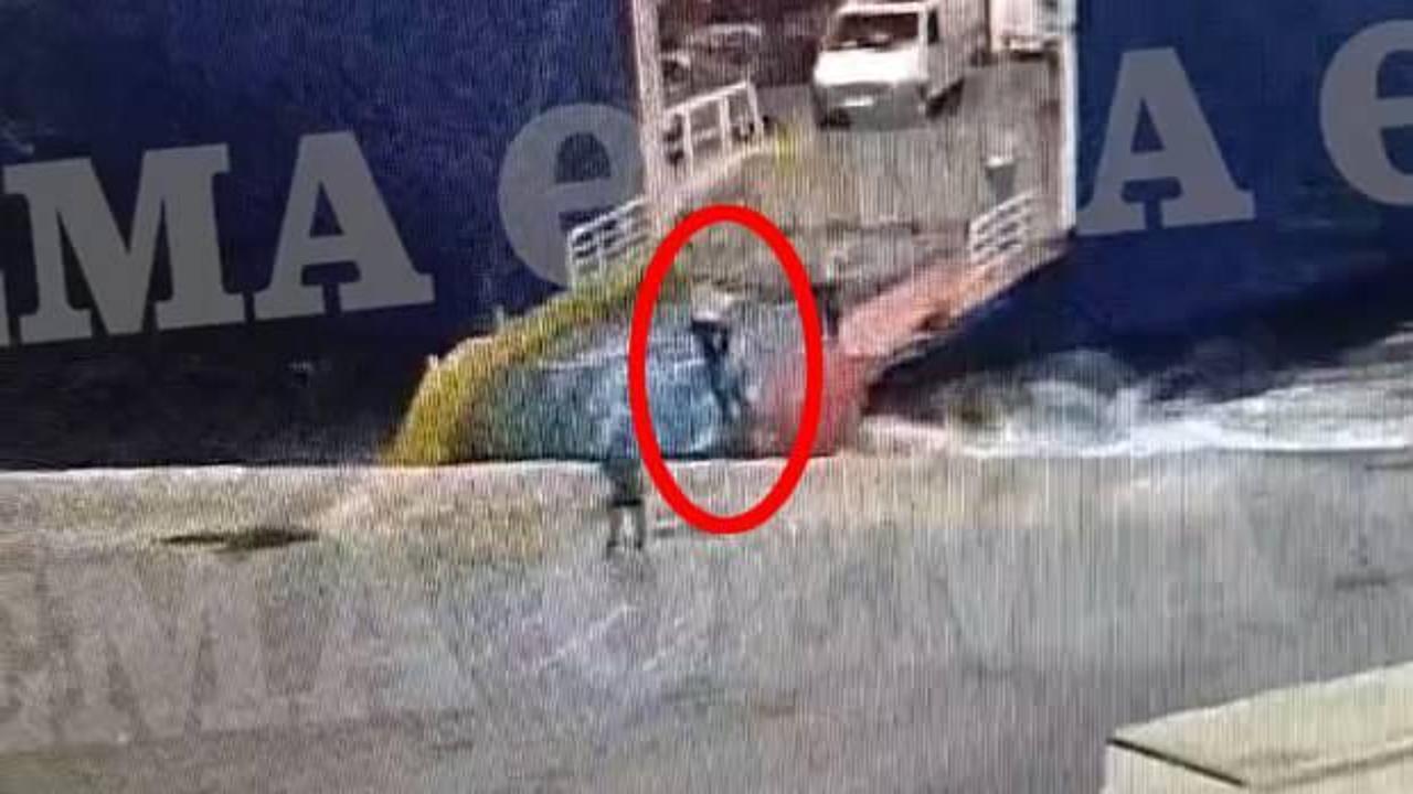 M&uuml;rettebatın denize ittiği yolcu &ouml;ld&uuml;