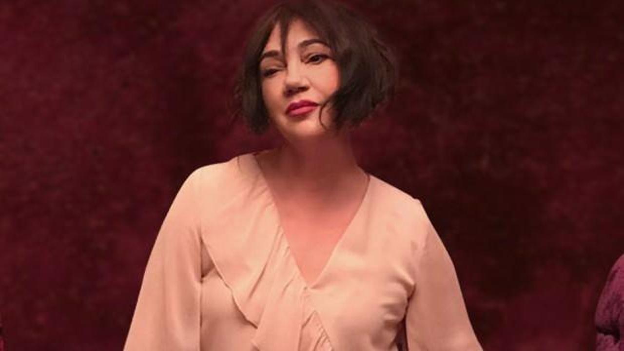 Nazan &Ouml;ncel apar topar hastaneye kaldırıldı