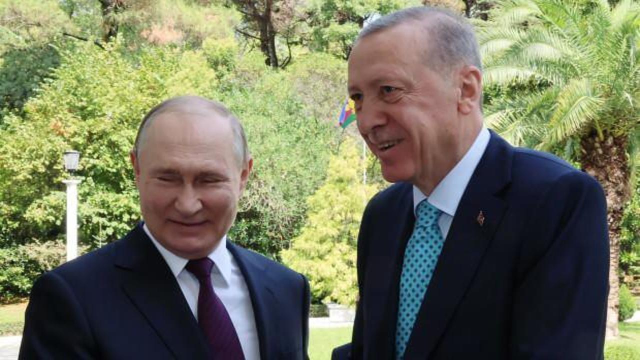 Putin, So&ccedil;i'de Erdoğan'a &lsquo;har&ccedil;o&rsquo; &ccedil;orbası ve &lsquo;kuş s&uuml;t&uuml;&rsquo; tatlısı ikram etti