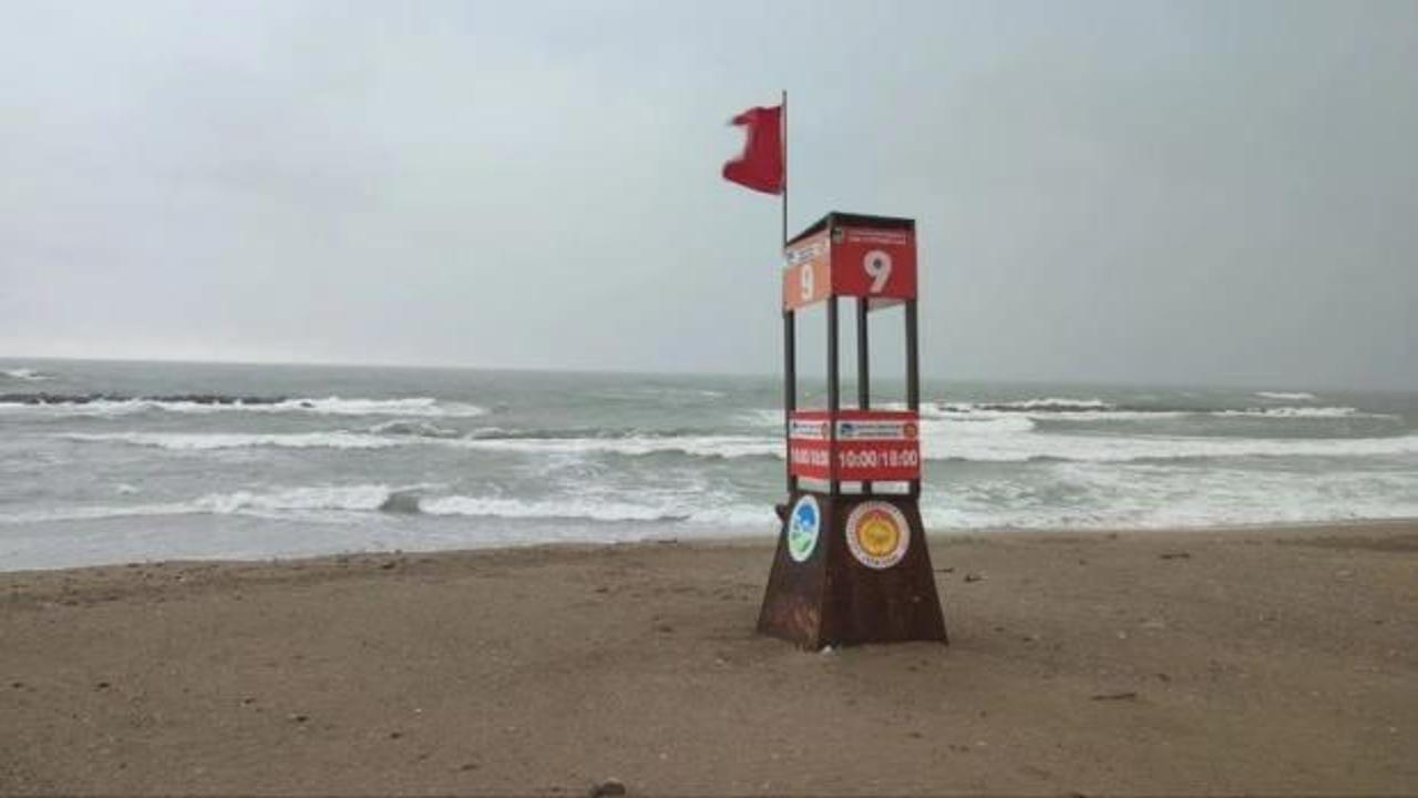 Şehirde sahile kırmızı bayrak dikildi!