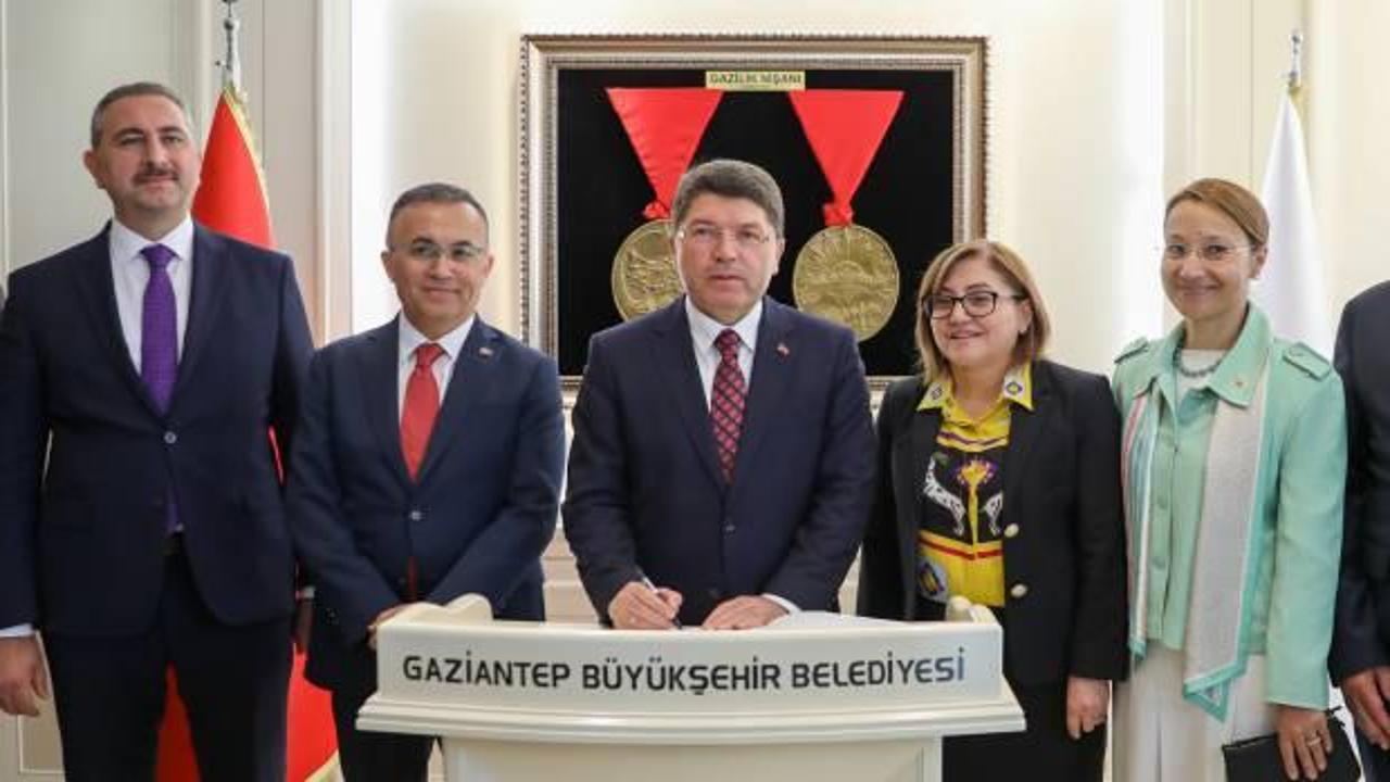 Adalet Bakanı Yılmaz Tun&ccedil;'tan Gaziantep'te &ouml;nemli ziyaretler